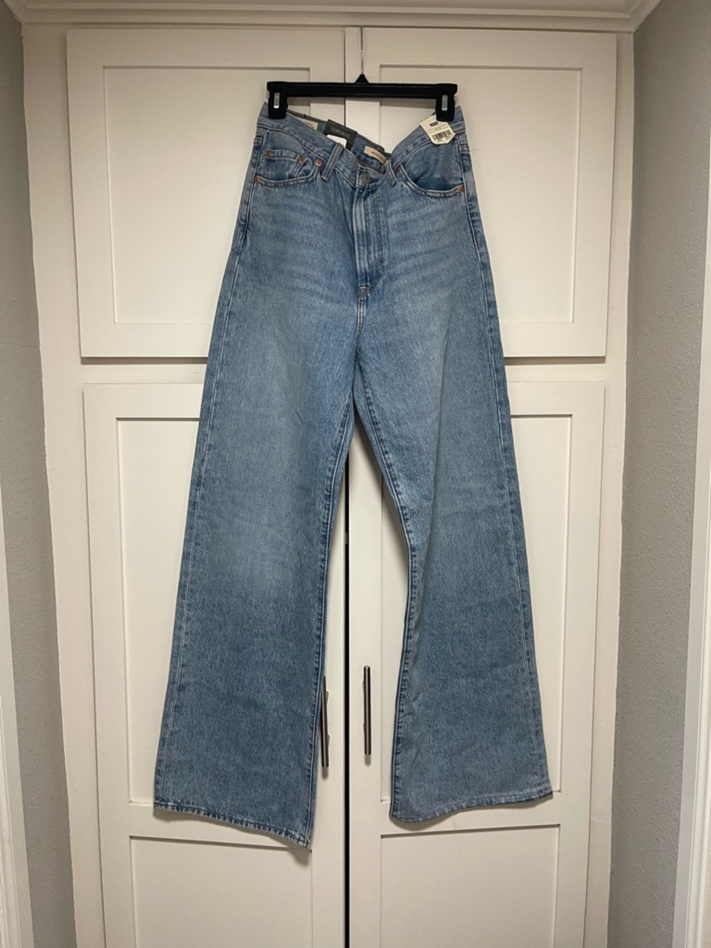 Levi’s Premium Ribcage Wide-Leg Jeans W30 L34 - Picture 6 of 10